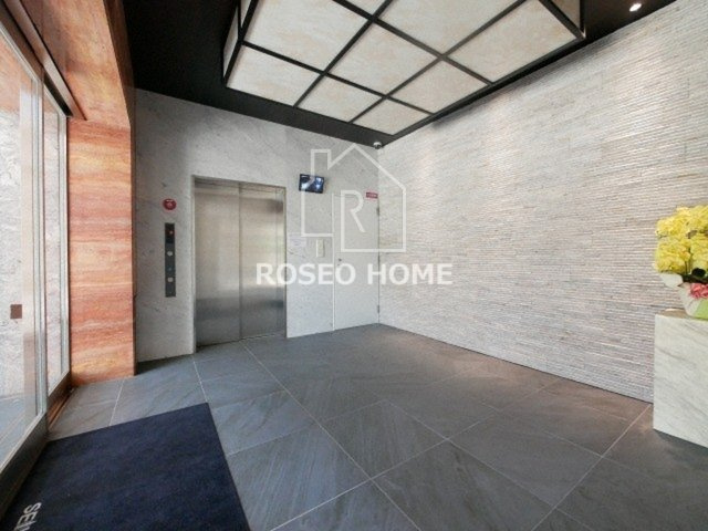 セイワパレス天王寺真田山のエントランス