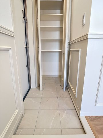 プリマガーデン岡山　弐番館の収納