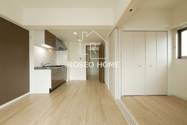 Noble Maisonノーヴルメゾンの居間・リビング|同マンション別部屋：参考写真