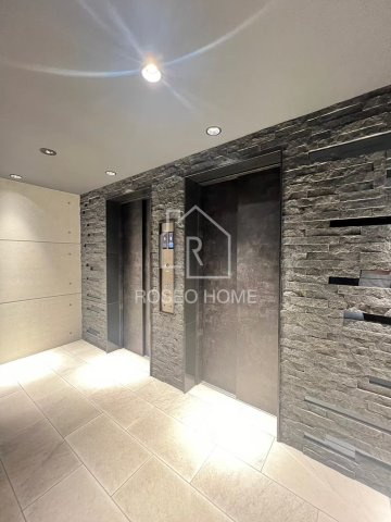 S-RESIDENCE堺筋本町Unoのエントランス