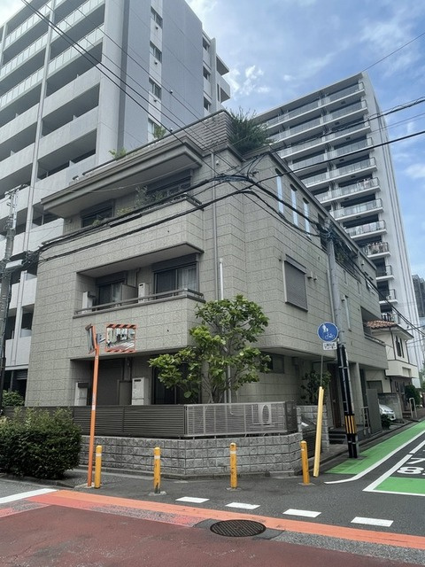 Ｃｏｚｙ Ｈｉｇｈｔｓ ＭＩＮＡＭＩ