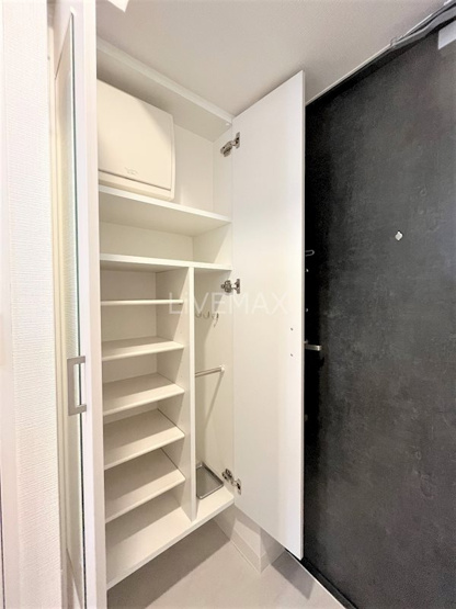 【収納】エスリード新栄グラティア