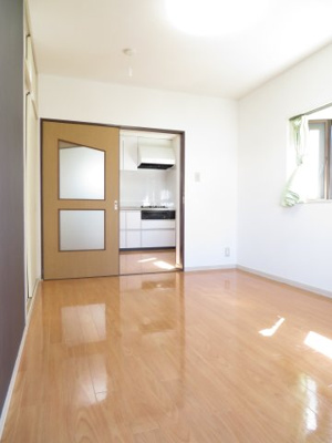 【洋室】 | 新潮通り一番館