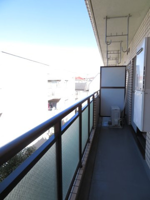 【バルコニー】 | 新潮通り一番館