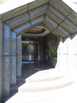 【エントランス】 | 新潮通り一番館