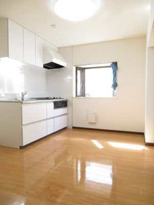 【居間・リビング】 | 新潮通り一番館