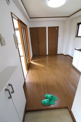 【玄関】 | クレイテルハイツ