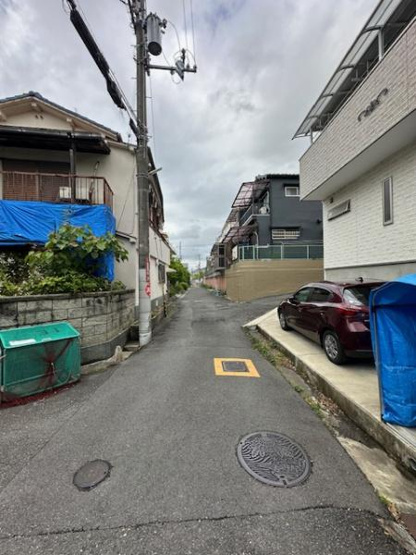 【前面道路含む現地写真】