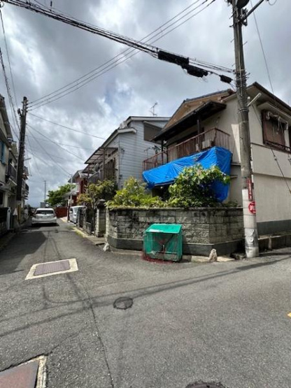 【前面道路含む現地写真】