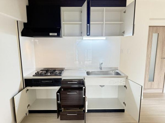 【キッチン】 | 進和山科ハイライフ | 収納たっぷりのキッチン