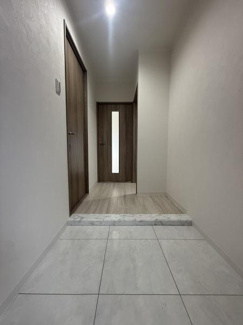 【玄関】 | 進和山科ハイライフ | 玄関～ホール