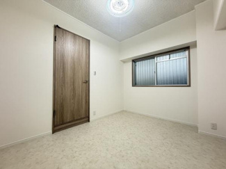 【洋室】 | 進和山科ハイライフ | 洋室4.5帖