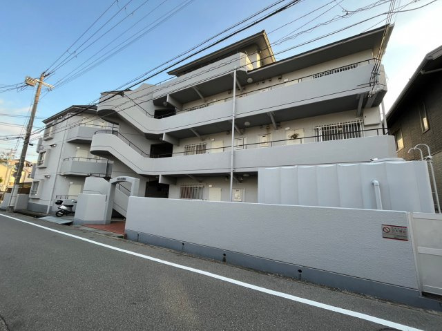 クレドール垂水Ⅱの外観