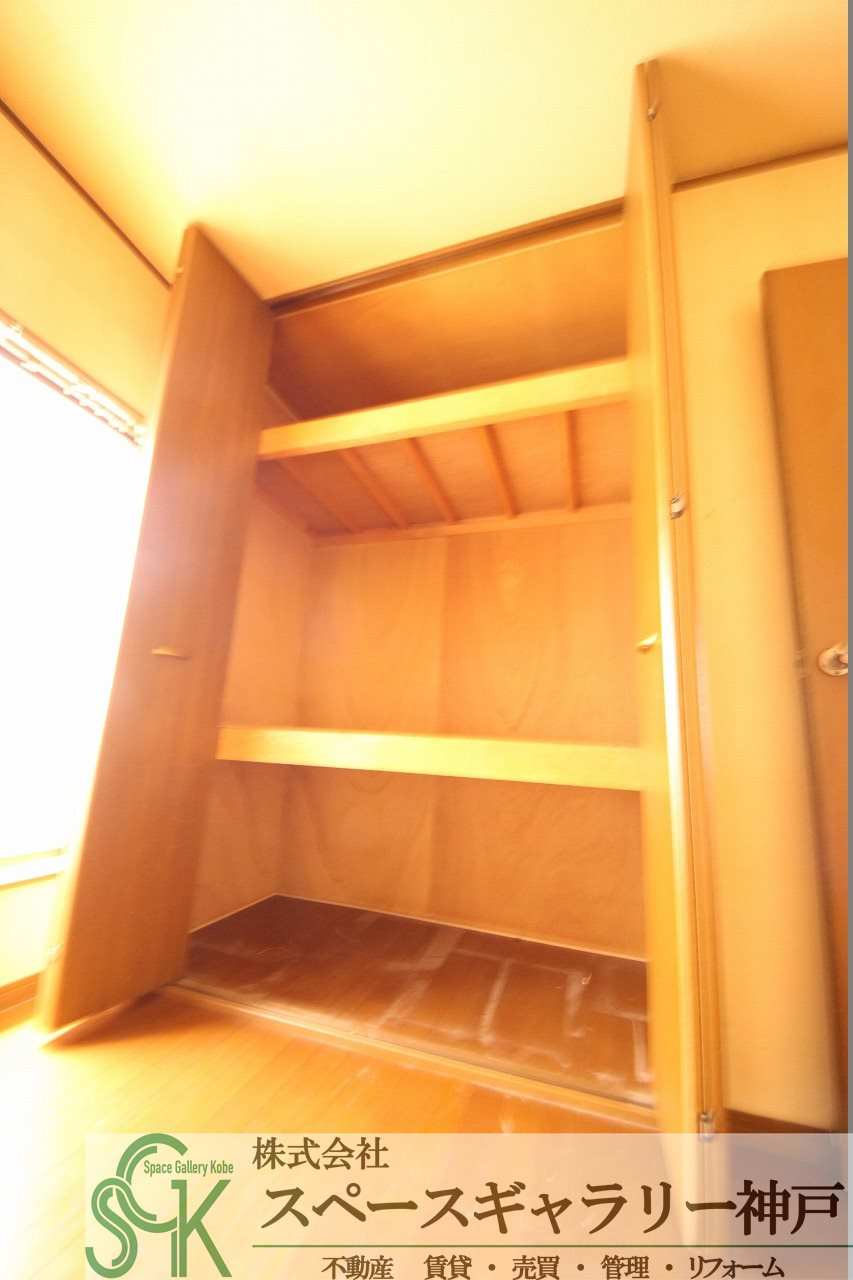 高津橋戸建貸家の収納