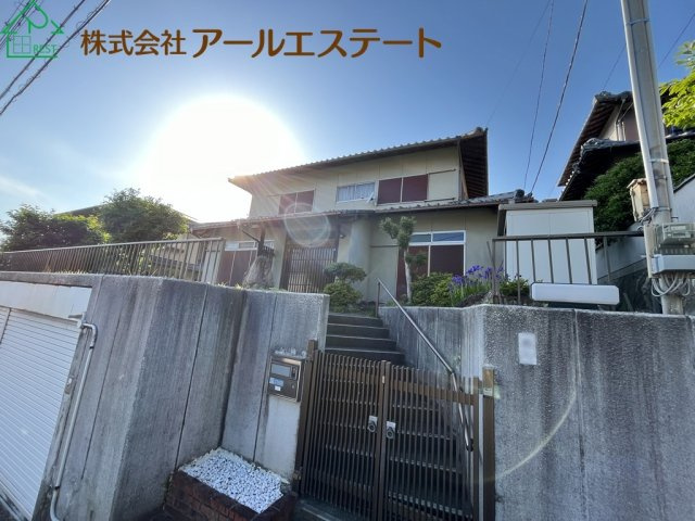 姫路市御立東3丁目　　中古戸建の玄関