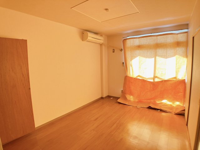 コーポ幸Aの洋室