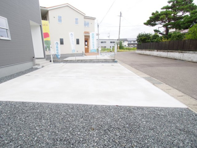 【駐車場】 | Livele Garden.S　方木田古川　２号棟