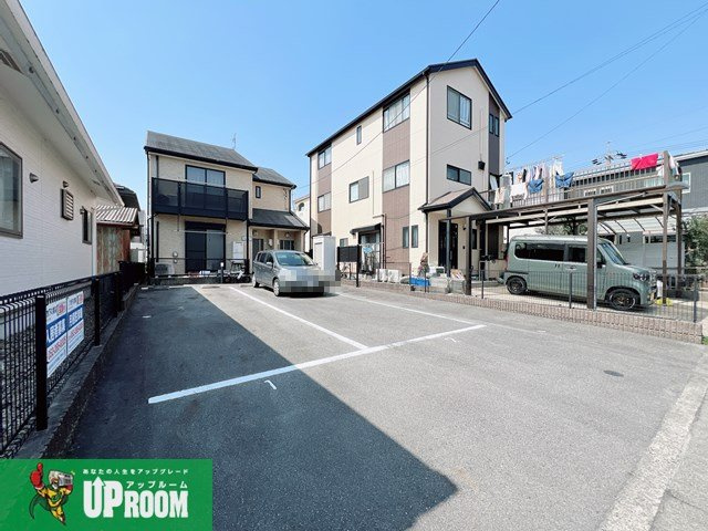 アンプルール　リーブル　鉦和の駐車場