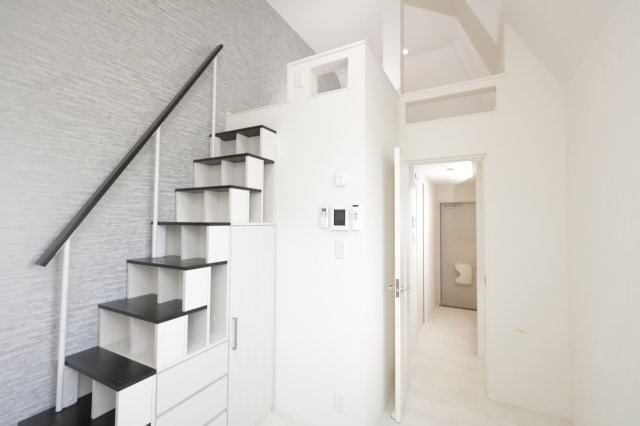 ハルティーニの洋室