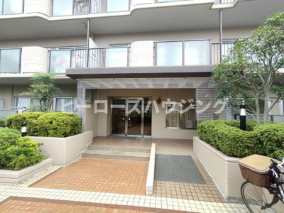 【エントランス】 | 日商岩井北桜塚マンション