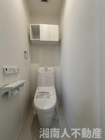 茅ヶ崎市若松町13-2新築戸建てのトイレ|シンプルで使いやすいトイレです