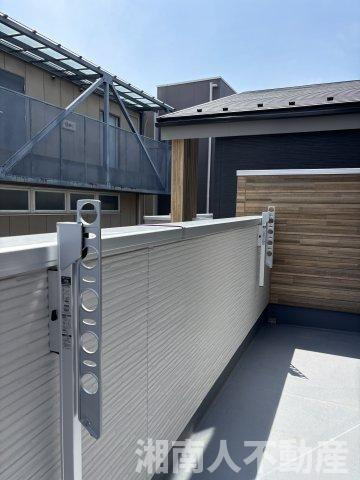 茅ヶ崎市若松町13-2新築戸建てのバルコニー|バルコニーがあります