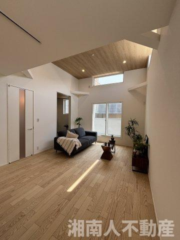 茅ヶ崎市若松町13-2新築戸建ての居間・リビング