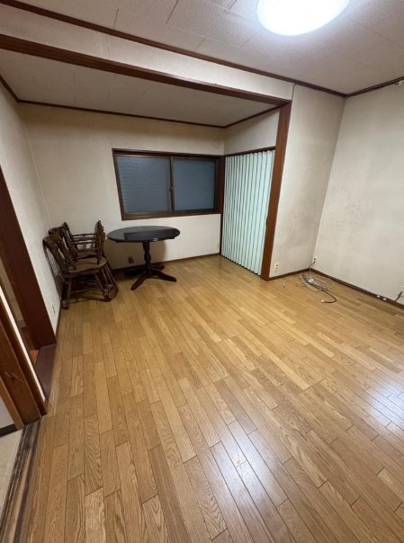 物集女町南条の洋室