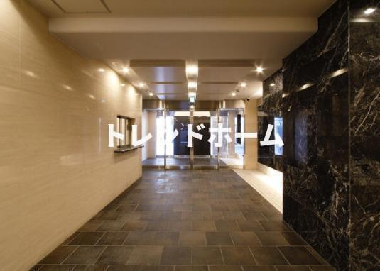 ファーストフィオーレ心斎橋イーストⅡのエントランス|選べる家電プランあり！！