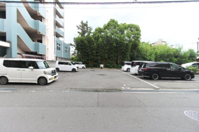 【駐車場】 | 森岡駐車場（広中町線路側）角