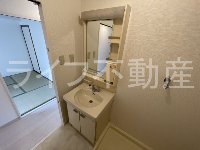 カルム東大阪の洗面所|洗面所です