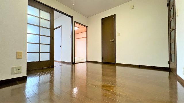 メゾンクラブエコーの居間・リビング