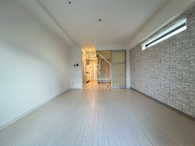 ラ・フォルム本町WESTの居間・リビング
