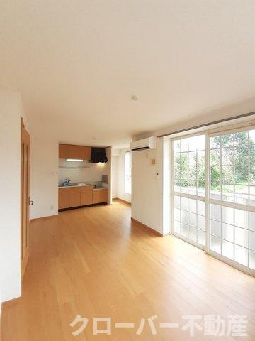 サンライズ・ｋ　Ｂ棟の居間・リビング