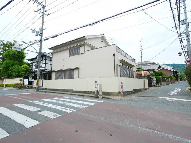 高畑町店舗