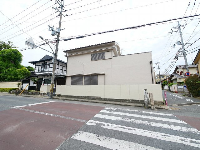 高畑町店舗