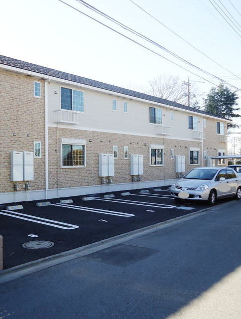 アルトブリーゼの駐車場