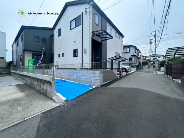 北区櫛引町1期　新築戸建　クラフトピット02の前面道路含む現地写真