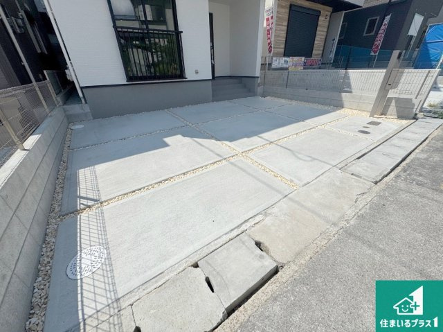 神戸市垂水区神陵台　第10期　新築一戸建ての駐車場|駐車スペース！散水栓があるので、こまめに愛車を洗えます！