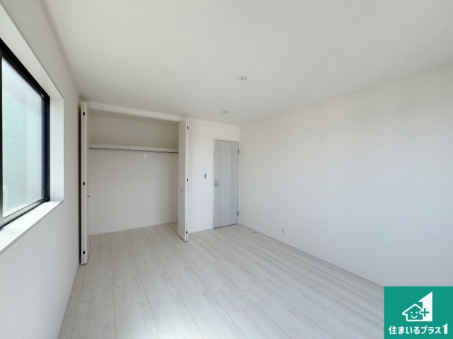 神戸市垂水区神陵台　第10期　新築一戸建ての洋室|シンプルな洋室は、自分好みのインテリアが楽しめます♪ご家族とインテリアや家具を選びに行くのは新築購入時の醍醐味の一つです。ぜひお楽しみください♪