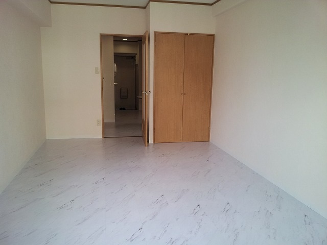 Ｍ６BLDGの居間・リビング|使いやすい居間です