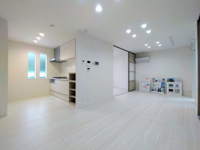 【居間・リビング】 | ソラーナ小松原