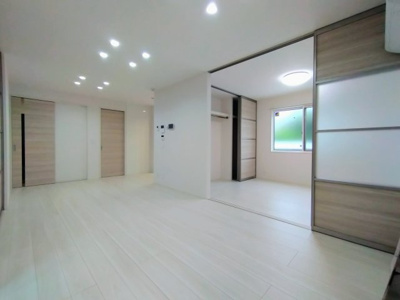 【居間・リビング】 | ソラーナ小松原