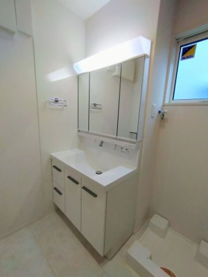 【独立洗面台】 | ソラーナ小松原