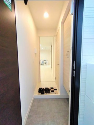 【玄関】 | ソラーナ小松原