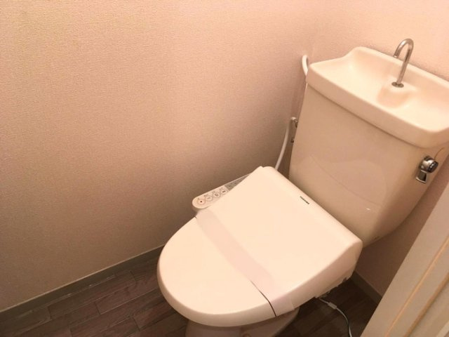 メゾンクレールＣのトイレ