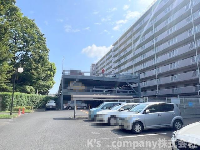 ◎高座郡寒川町宮山　湘南サザン260　の駐車場|敷地内の平置き駐車場◇1住戸に1台の平置き駐車場があります♪