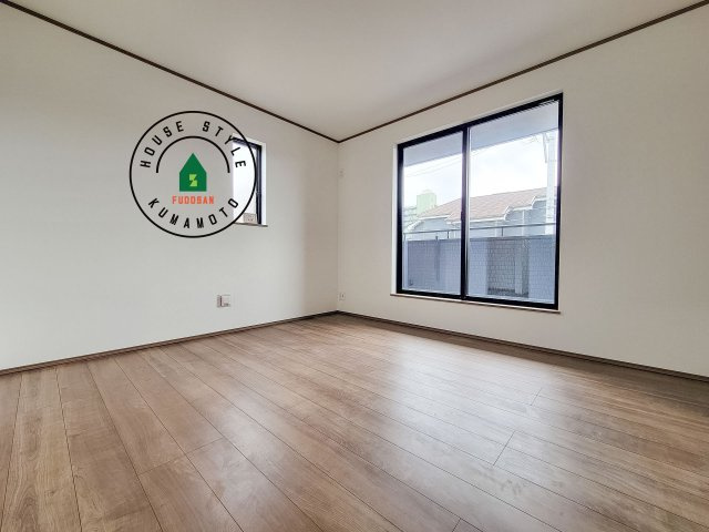 熊本市中央区萩原町第1-1棟（A号棟）の寝室|主寝室には収納力に優れたクローゼットがありますので、お部屋もすっきり片付きます。