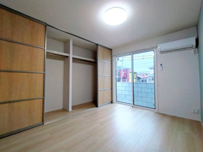 【洋室】 | ソラーナ小松原