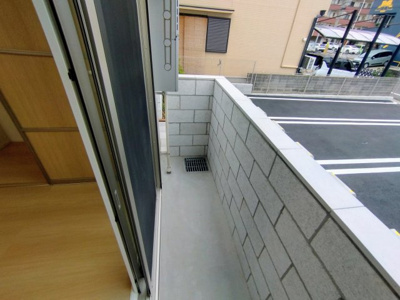 【バルコニー】 | ソラーナ小松原